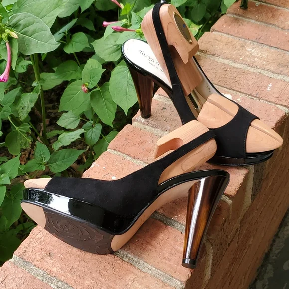 Taryn Rose peep toe heels - Picture 8 of 8